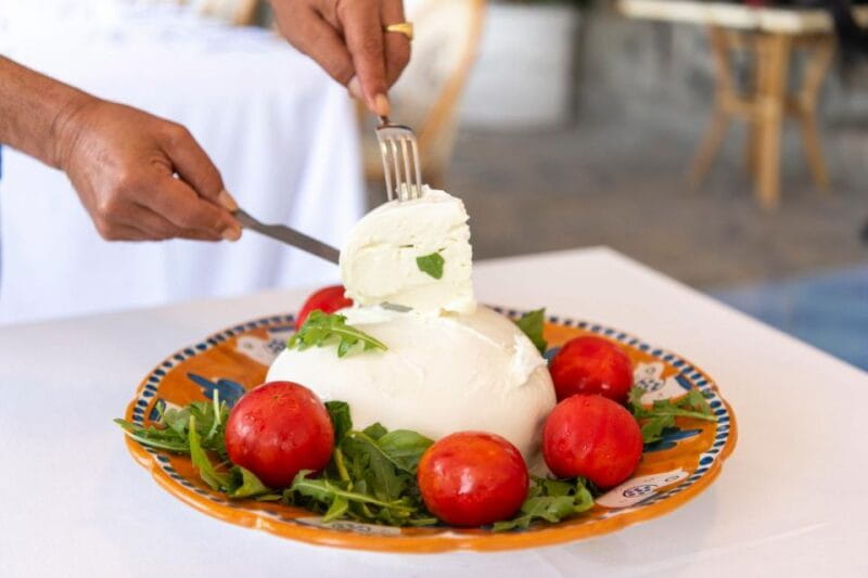 Praiano: Cooking Class with Dinner Overlooking the Sea - Who Should Consider This Experience?