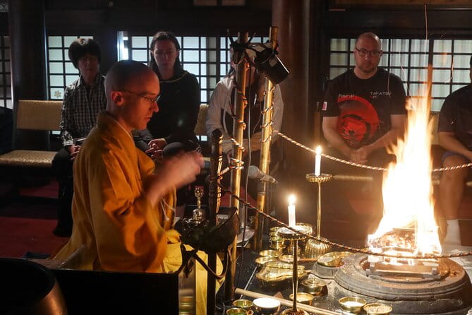 Prayers of Flames, the Experience of Goma Prayers in Izumisano - Preparing for the Experience