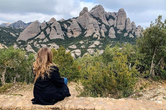 Premiuam Montserrat Tour with Tapas - The Highlight of the Afternoon: Oller del Mas Winery and Tapas