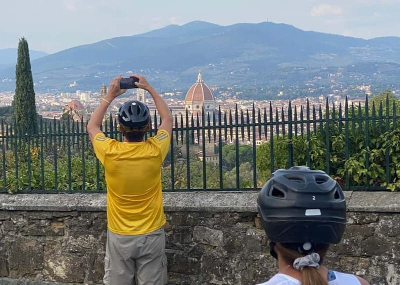 Premium Chianti E-Bike Tour, Food Wine Tasting + Photo shoot - Discover Tuscany on an Elegant E-Bike Adventure