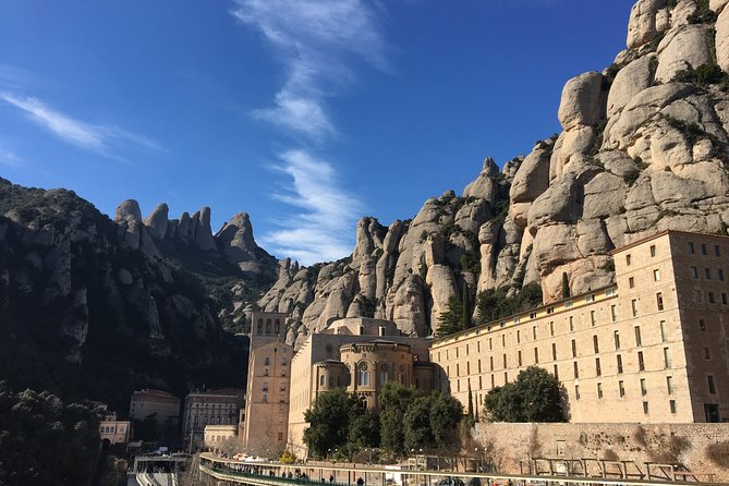 PREMIUM SMALL GROUP: Montserrat Horseback Riding & Monastery - Inclusions
