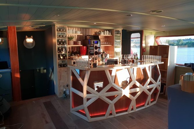 Prestige Commented Cruise Glass of Wine and Canelé in Bordeaux - Cancellation Policy and Refunds