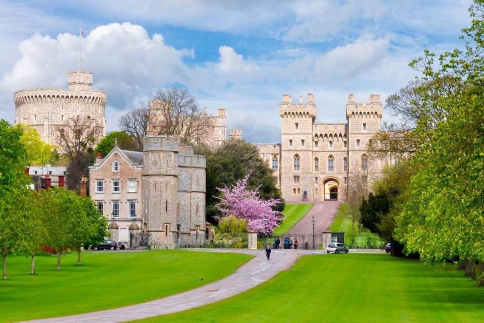 Princess Diana Exhibition With Buckingham Palace State Rooms - Tower of London: Iconic Fortress