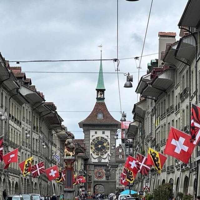 Privat tour Lucerne - Bern - Emmental show dairy - Exploring Bern’s Old Town: A Timeless Walk