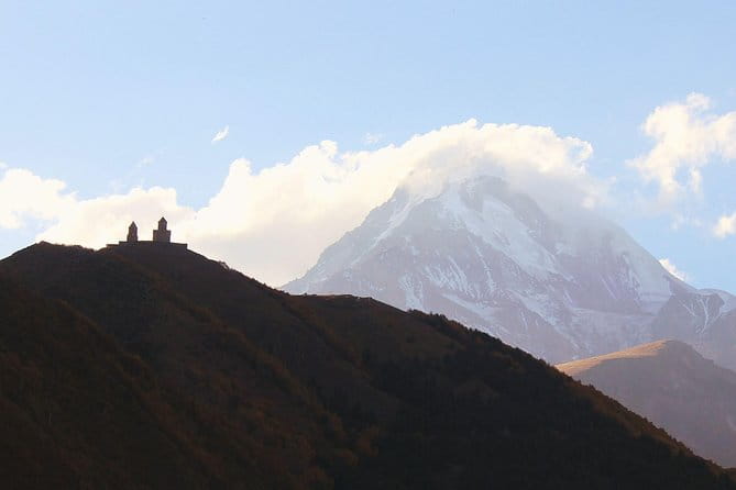 Private 1-Day Tour to Kazbegi & Gergeti Trinity Church - Entering The Mountain Realm: The Itinerary in Detail