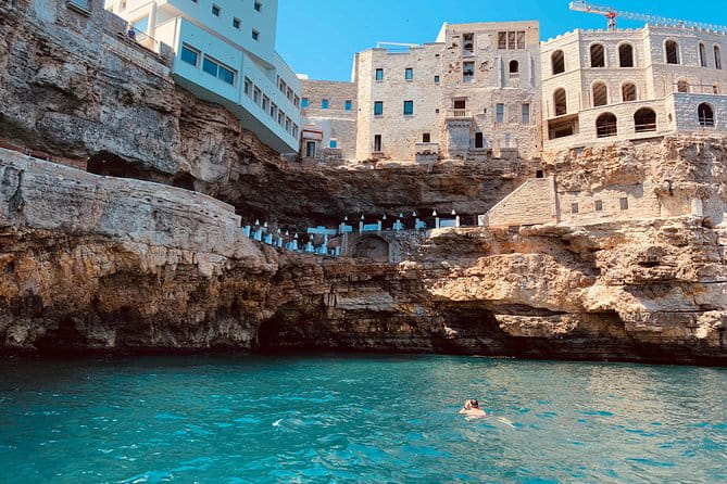 Private: 1h30 Boat tour of the caves of Polignano a Mare - Key points / Takeaways