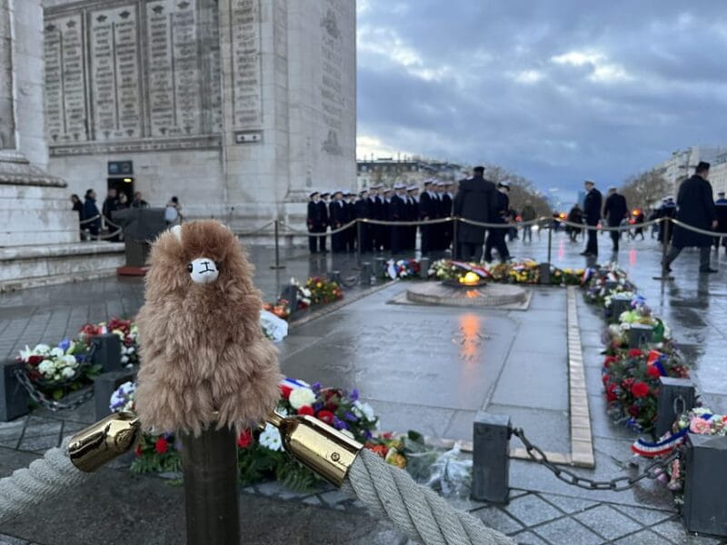 Private 2-3 hours Montmartre walking tour - Timeless charm - The Charm of Quiet Streets and Hidden Gems