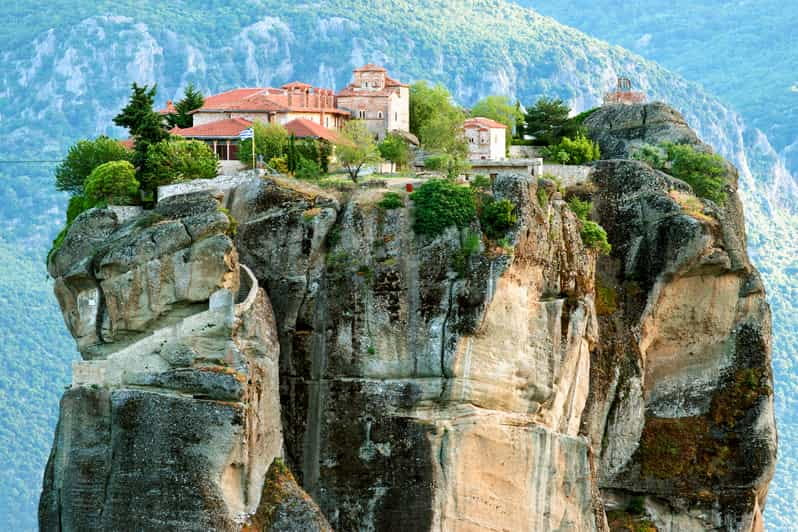 Private 2-Day Tour to Delphi & Meteora from Athens - Key Points / Takeaways