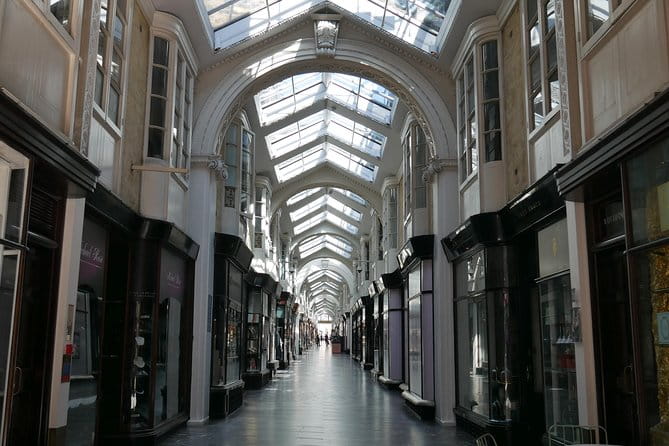 Private 3 hour Poirot Tour of London by Black Taxi - Logistics: Price, Duration, and Convenience