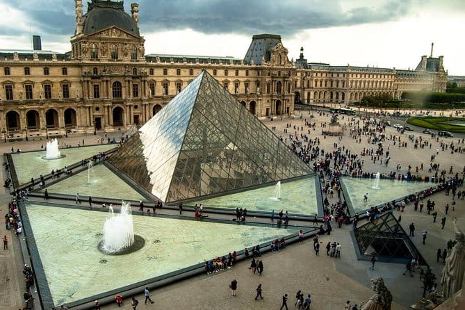 Private 3-hour tour in Louvre Museum with official tour guide - The Benefits of a Private Guide