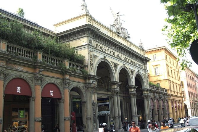 Private 3-hour Walking Tour of Bologna with private official tour guide - Who Will Love This Tour?