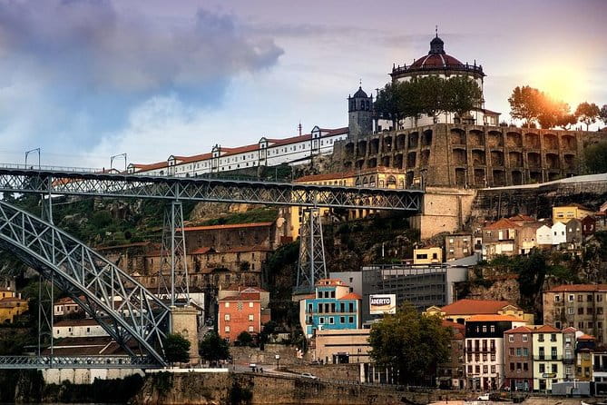 Private 3-hour walking tour of Porto with official tour guide - Discovering Porto: A Guide to the Private Walking Tour