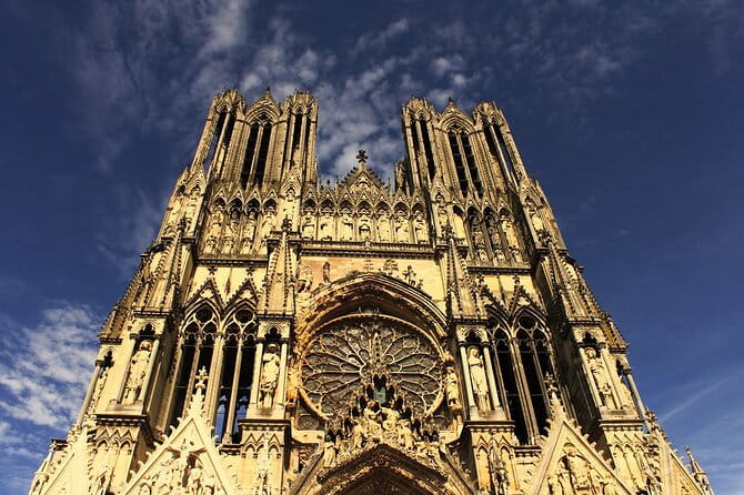 Private 3-hour Walking Tour of Reims with official tour guide - Exploring Reims with a Private Guide