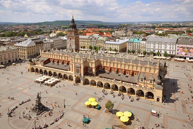 Private 3-hours Walking Tour of Krakow with official tour guide - Final Thoughts: Who Is This Tour For?
