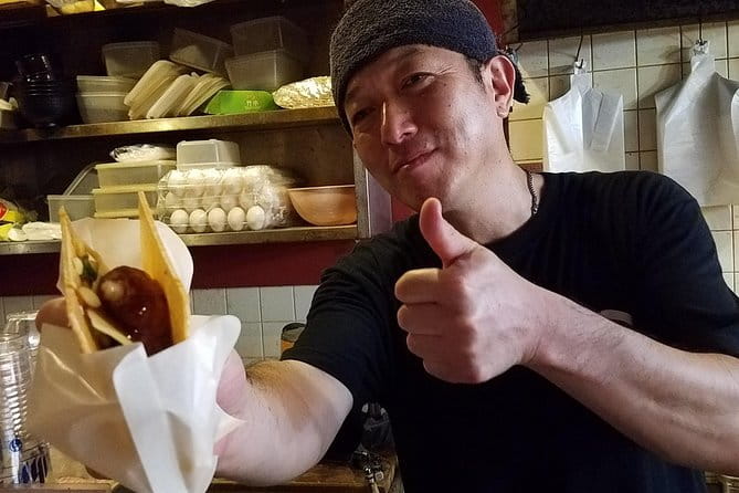 PRIVATE 4-Hour Best of Osaka Local Walk With Castle - Traveler Experiences and Guide Feedback