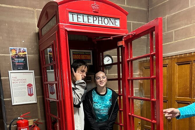 Private 4 hour bus tour: Beer, Views, History & Football in one - Drinking and Dining at Dale Street’s Historic Pub