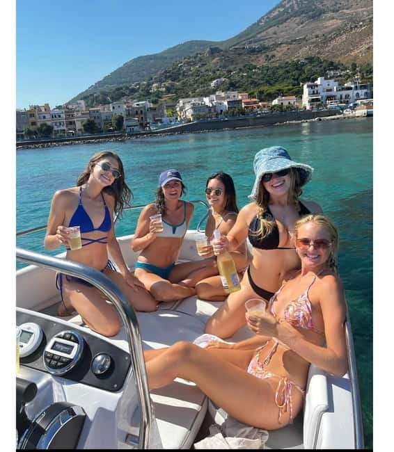 Private 4-hour speedboat tour (09:30-13:30) - Who Will Love This Tour?