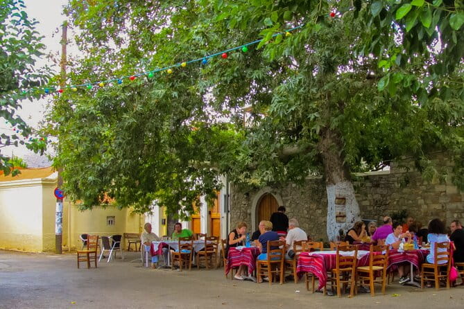 Private 6.5h shore tour to Eastern Crete from Heraklion - Kritsa Village: A Cultural Treasure