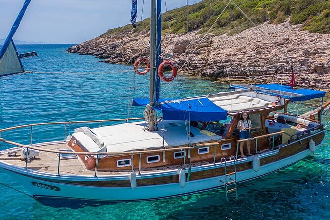 Private 6-Hour Boat Tour with Lunch in Bodrum Bays - Comprehensive Review
