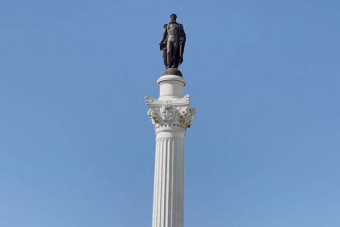 Private 6 or 10 Food Tasting and City Highlights Tour in Lisbon - Key Points / Takeaways