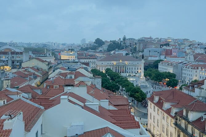 Private 6 or 10 Food Tasting and City Highlights Tour in Lisbon - The Sum Up