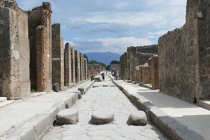 Private 6h Tour to Pompei and Ercolano with Port or Hotel pick-up - Transportation and Logistics: Comfort and Convenience
