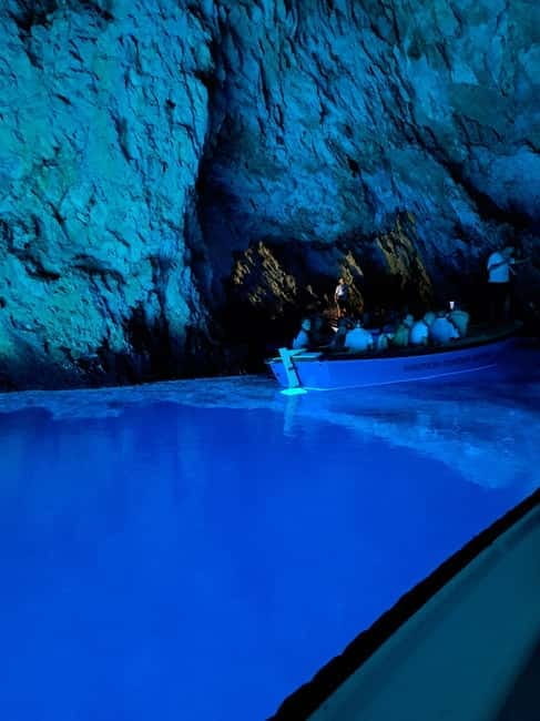 Private Adventure: 6 Islands & Blue Cave Boat Tour - Exploring the Dalmatian Coast: A Detailed Look at the Private 6 Islands & Blue Cave Boat Tour