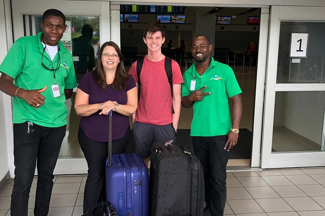 Private Airport Round Trip Transfer From Montego Bay Airport to Ocho Rios - Included Amenities and Services