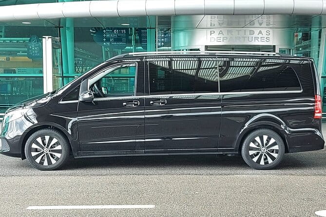 Private Airport Transfer from the Airport to Porto - The Ride: Comfort, Amenities, and Peace of Mind