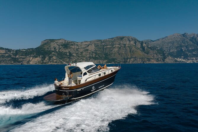 Private Amalfi Coast Tour in a Apreamare 38ft DIAMOND Boat - Cruising in Style: Why This Private Tour Stands Out