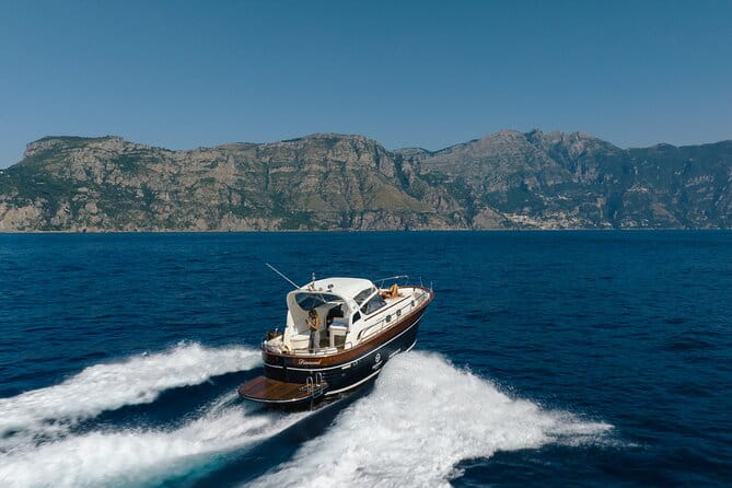 Private Amalfi Coast Tour in a Apreamare 38ft DIAMOND Boat - FAQ