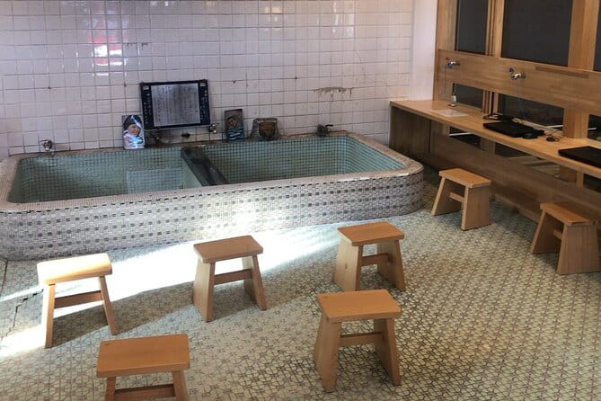 Private Aomori Handicraft Making Experience Tour - Culinary Delights: Lunch Included