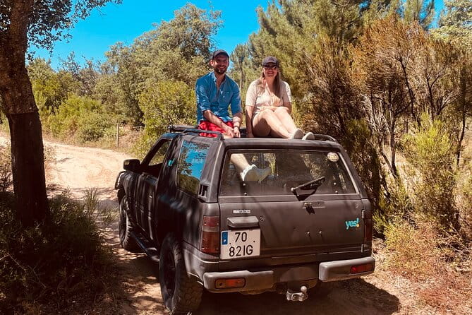 Private Arrábida & Sesimbra Jeep Tour: Beach Picnic from Lisbon - Who This Tour Is Best For