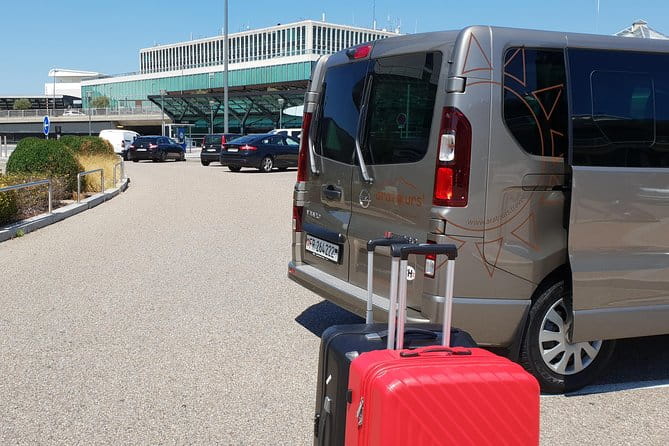 Private Arrival Transfer: from Geneva Airport to Geneva City - A thorough guide to the Geneva airport to city transfer experience
