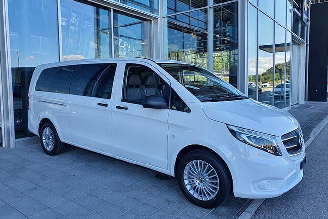 Private Arrival Transfer: from Geneva Airport to Verbier - Arriving at Geneva Airport: First Impressions Matter