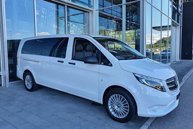 Private Arrival Transfer: from Zurich Airport to Bern City - Who Benefits Most from This Service?