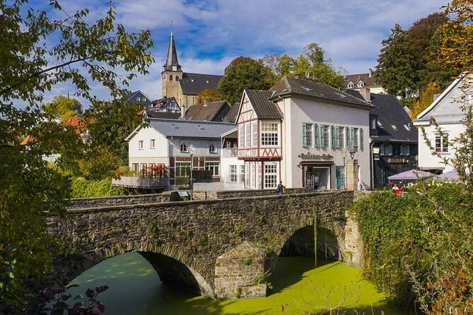 Private audio book city rally around the old town of Essen Kettwig - A Closer Look at the Kettwig Scavenger Hunt