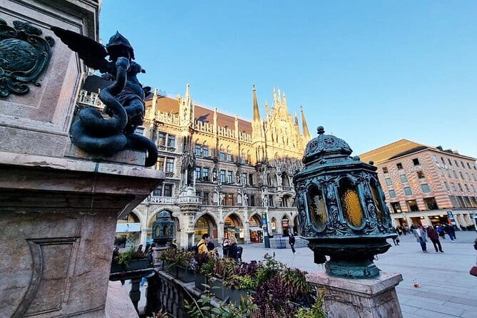 Private audio book city rally in Munich city centre - Discovering Munich’s Old Town Through Puzzles