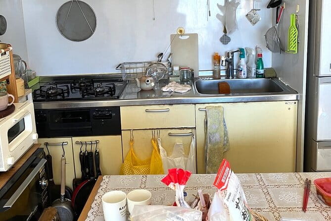 Private Authentic Sushi Cooking Class in Tokyo With Hiroko - Booking and Confirmation