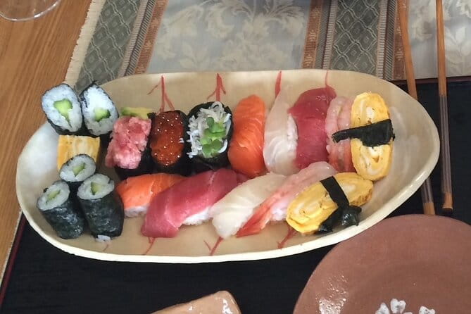 Private Authentic Sushi Cooking Class in Tokyo With Hiroko - What to Expect in the Sushi Cooking Class