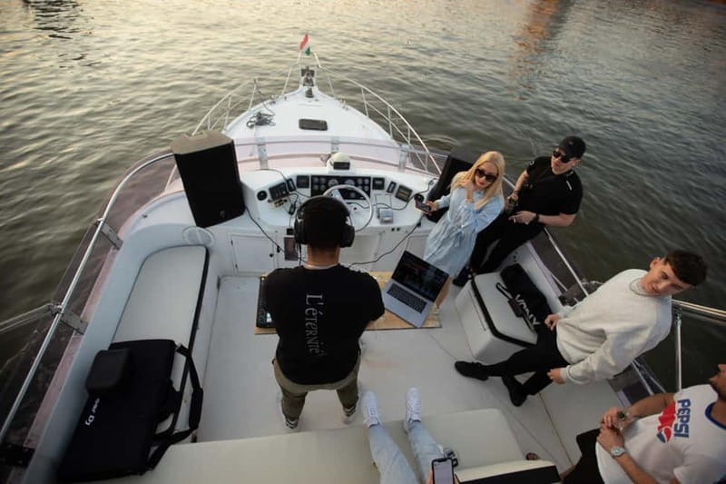 Private Bachelor or Bachelorette Party Cruise in Budapest - The Itinerary: What to Expect on Your Budapest Yacht Tour