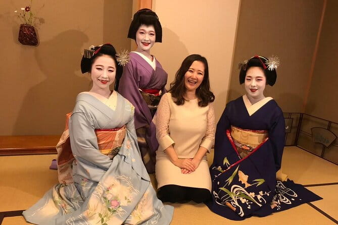 Private Banquet With Maiko and Geiko After Dinner - Key Points