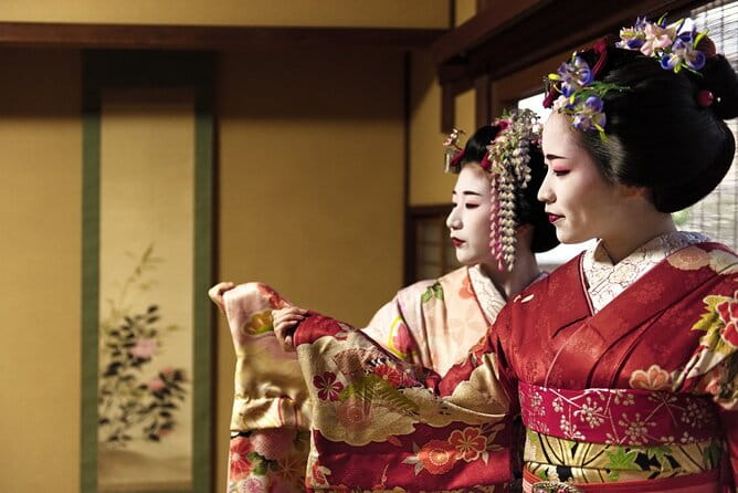 Private Banquet With Maiko and Geiko After Dinner - Schedule and Availability