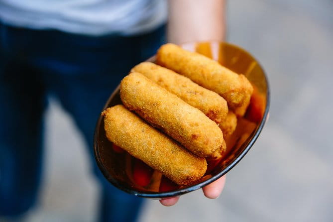 Private Barcelona Night Tapas Tour with Flamenco Show - Frequently Asked Questions