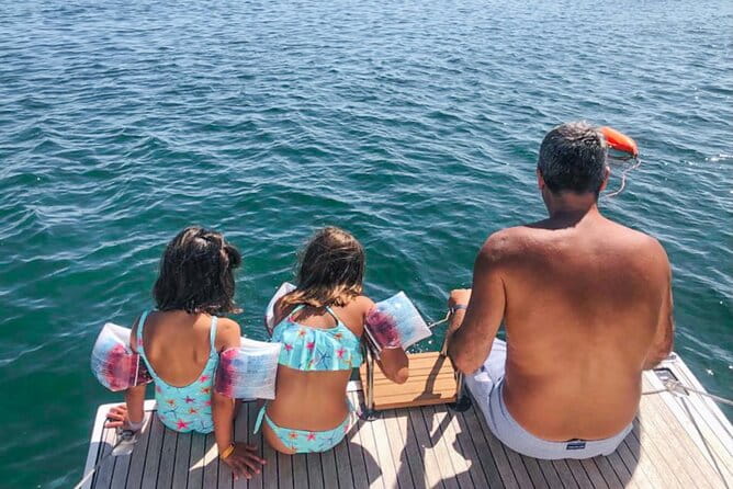 Private Beach Tour on a Luxury Sailing Boat in Lisbon - Practical Tips for Your Sailing Day