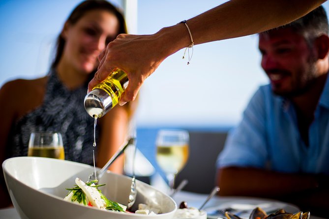 Private Beautiful Day or Romantic Sunset Cruise With Meal and Drinks - Hotel/Accommodation Pickup and Drop-off