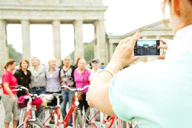 Private Berlin 3-Hour Bike Tour: Berlin's Best - Key Points