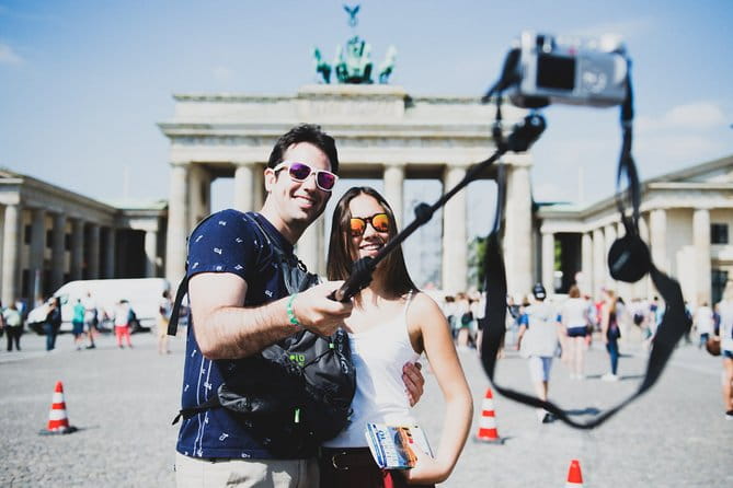 Private Berlin WWII and Cold War History Tour with Local Expert Guide - Key Points