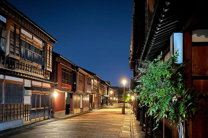 Private Bespoke Kanazawa Walking Tour - Local Insights and Cultural Tips