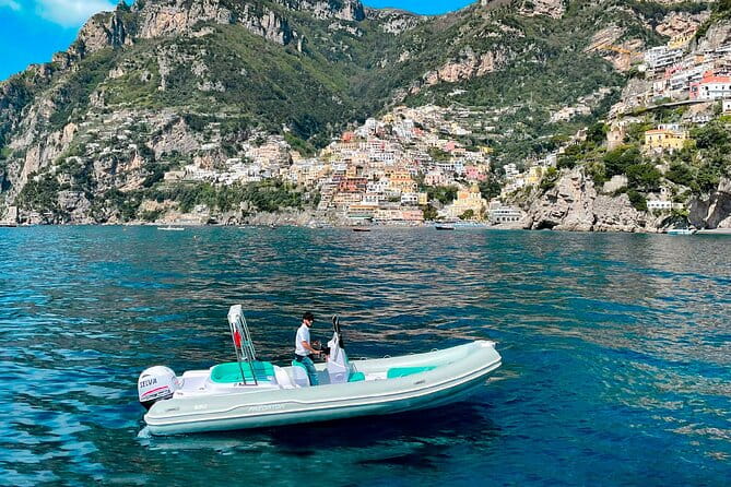 Private Boat Tour: 90 minutes in Amalfi Coast with snacks and drinks - Key Points / Takeaways